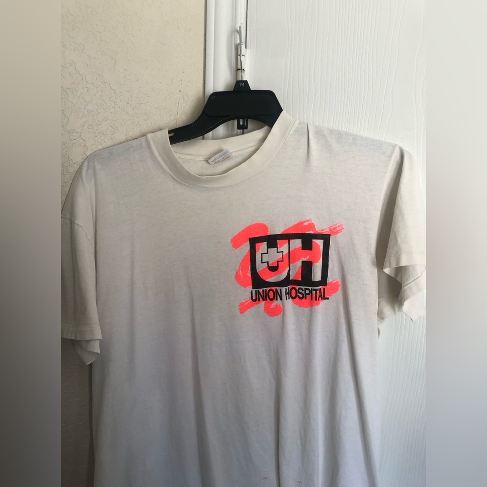 Graffiti union Hospital Tee.